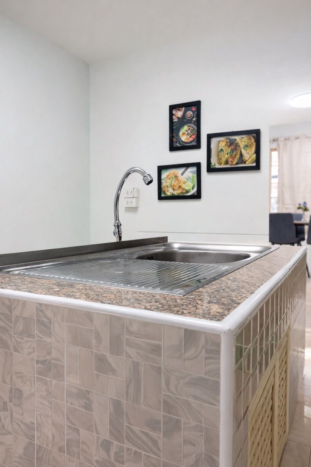 Central House - Image 3